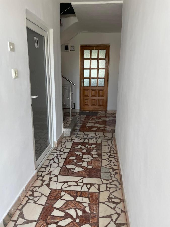 Appartement Cazare Vila Maria à Curtea de Argeş Extérieur photo